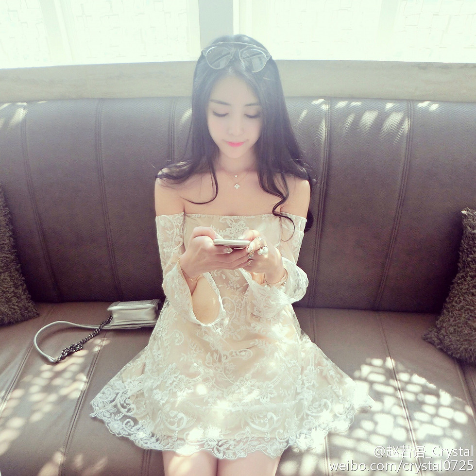 DOTA美女赵若语Crystal黑丝长腿海量微博性感写真415P