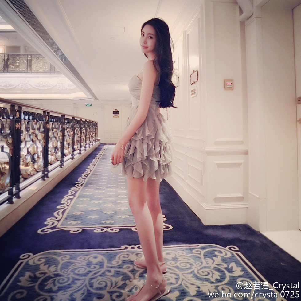 DOTA美女赵若语Crystal黑丝长腿海量微博性感写真415P