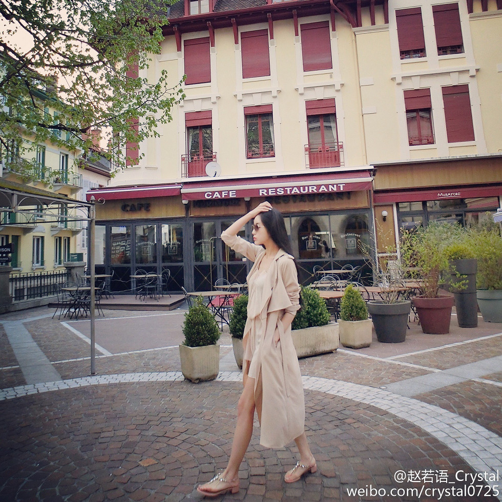 DOTA美女赵若语Crystal黑丝长腿海量微博性感写真415P