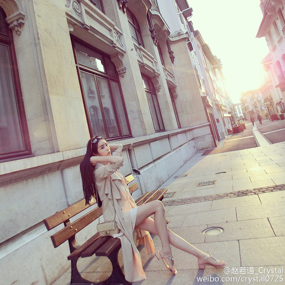 DOTA美女赵若语Crystal黑丝长腿海量微博性感写真415P