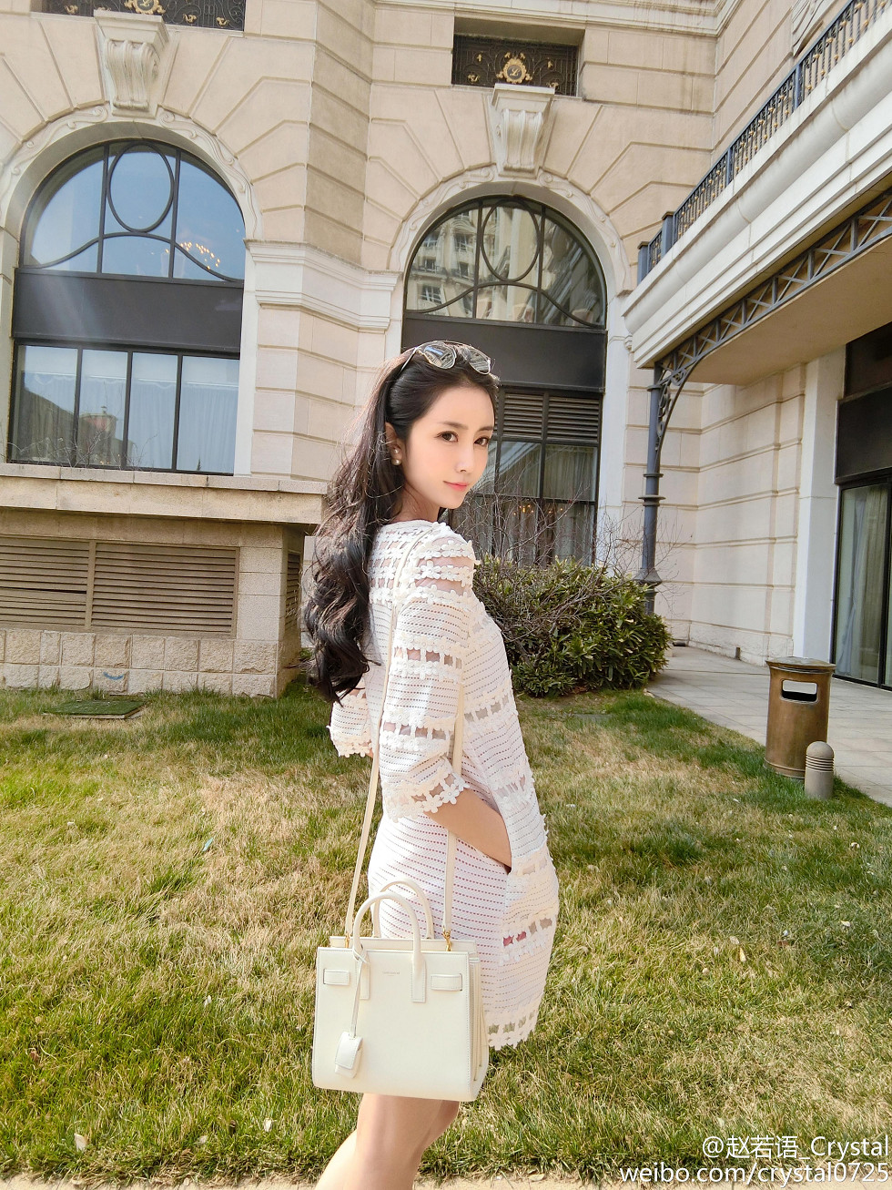 DOTA美女赵若语Crystal黑丝长腿海量微博性感写真415P