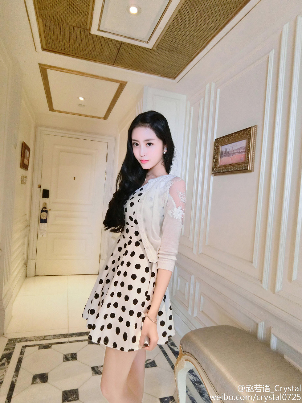DOTA美女赵若语Crystal黑丝长腿海量微博性感写真415P