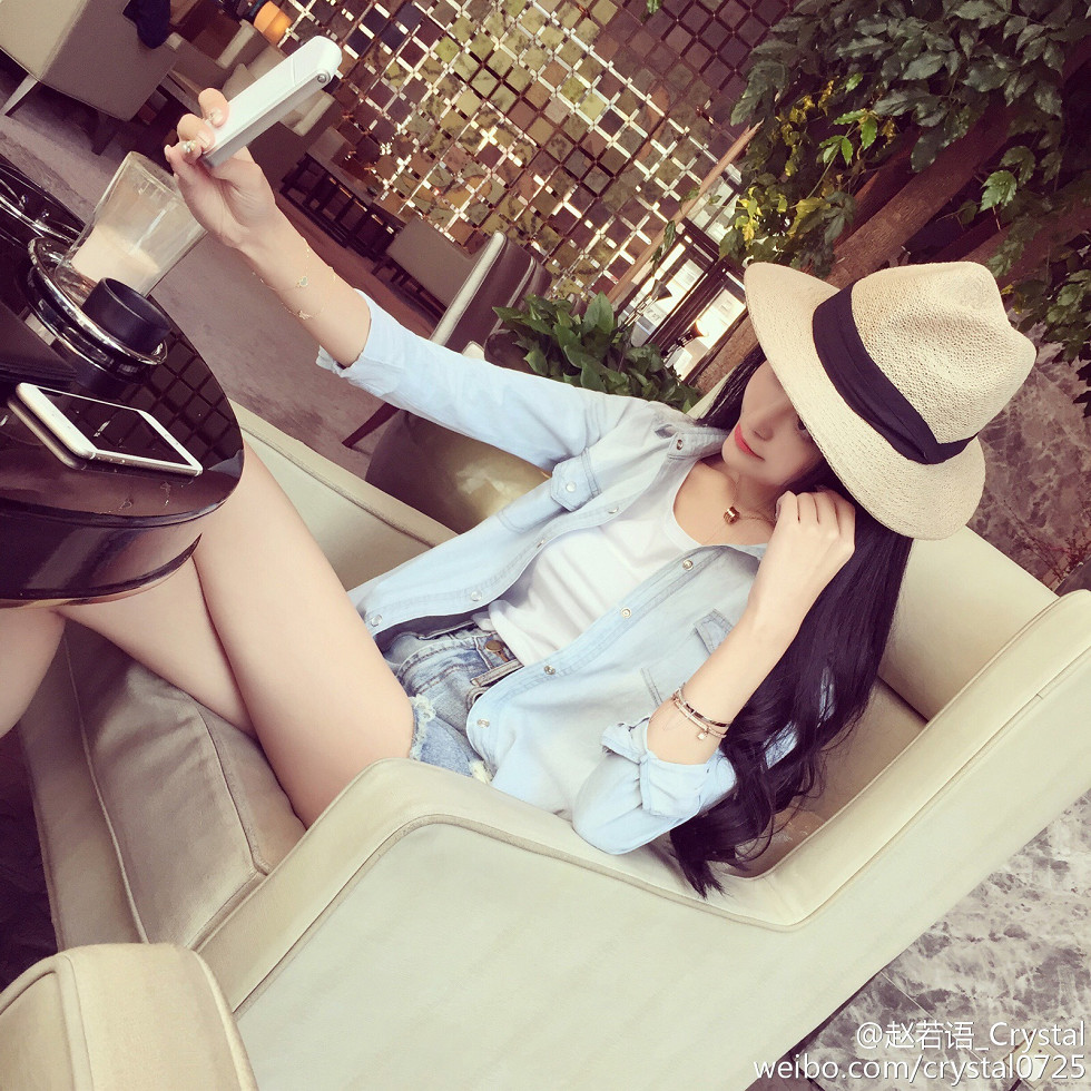 DOTA美女赵若语Crystal黑丝长腿海量微博性感写真415P