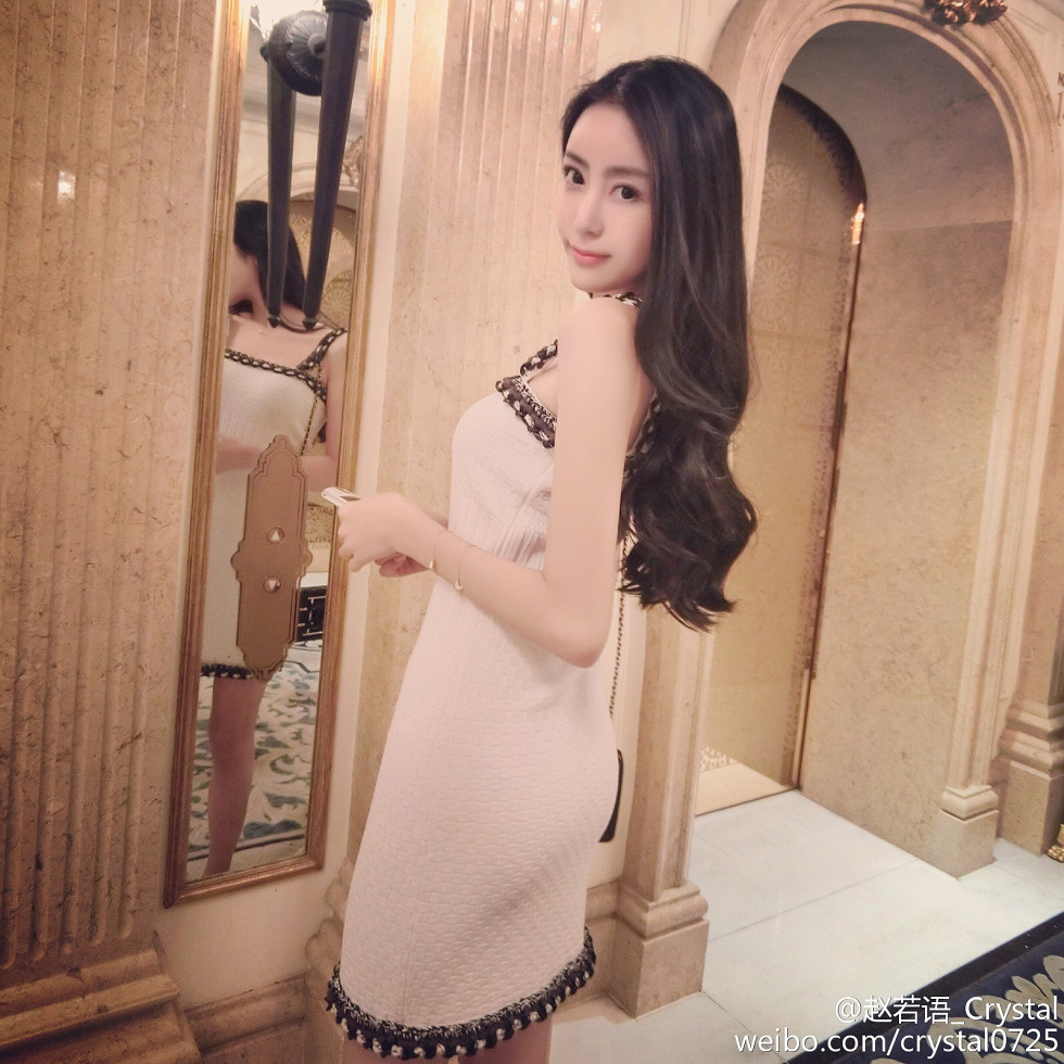 DOTA美女赵若语Crystal黑丝长腿海量微博性感写真415P