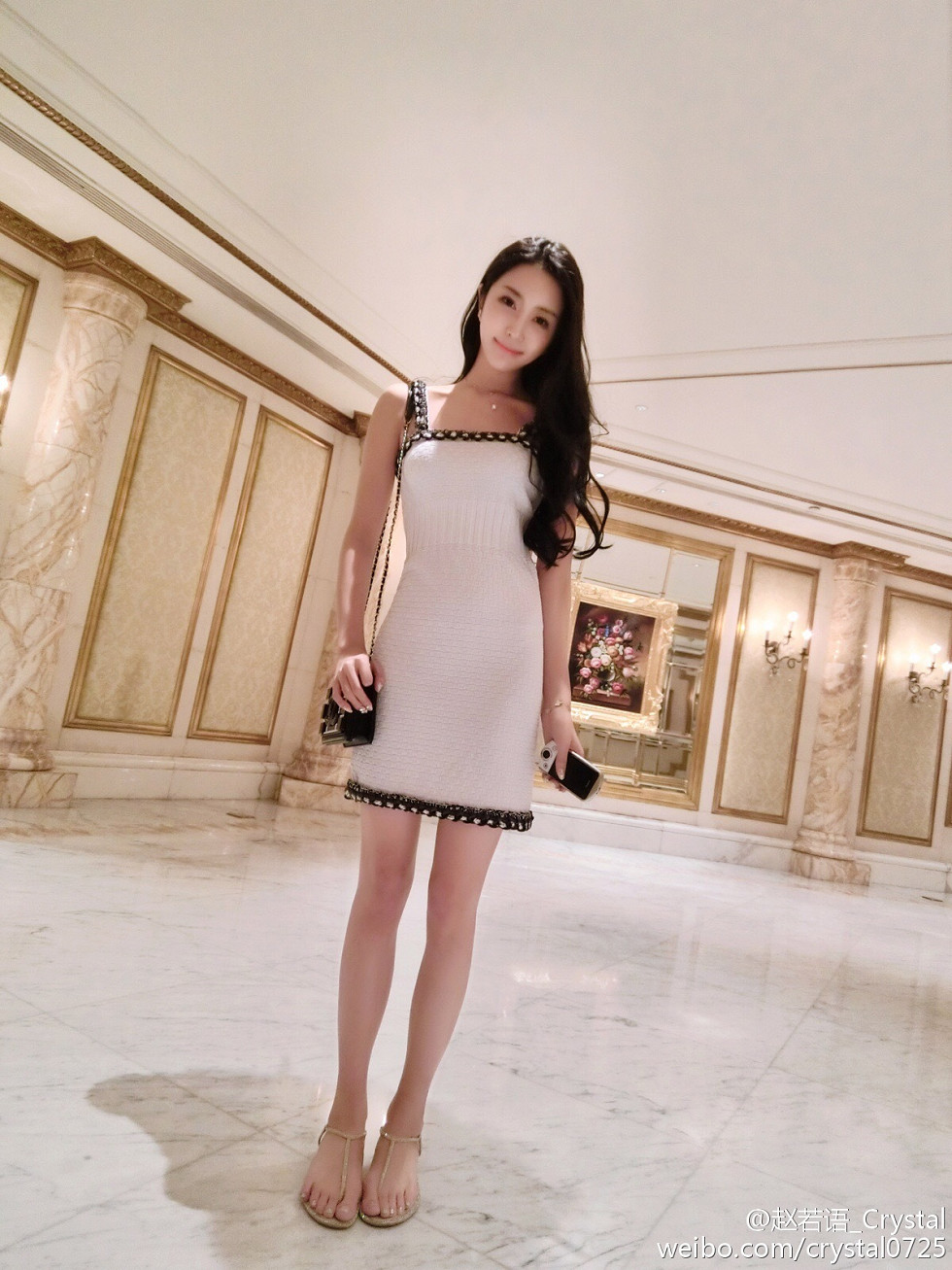 DOTA美女赵若语Crystal黑丝长腿海量微博性感写真415P