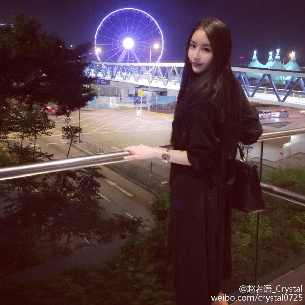 DOTA美女赵若语Crystal黑丝长腿海量微博性感写真415P