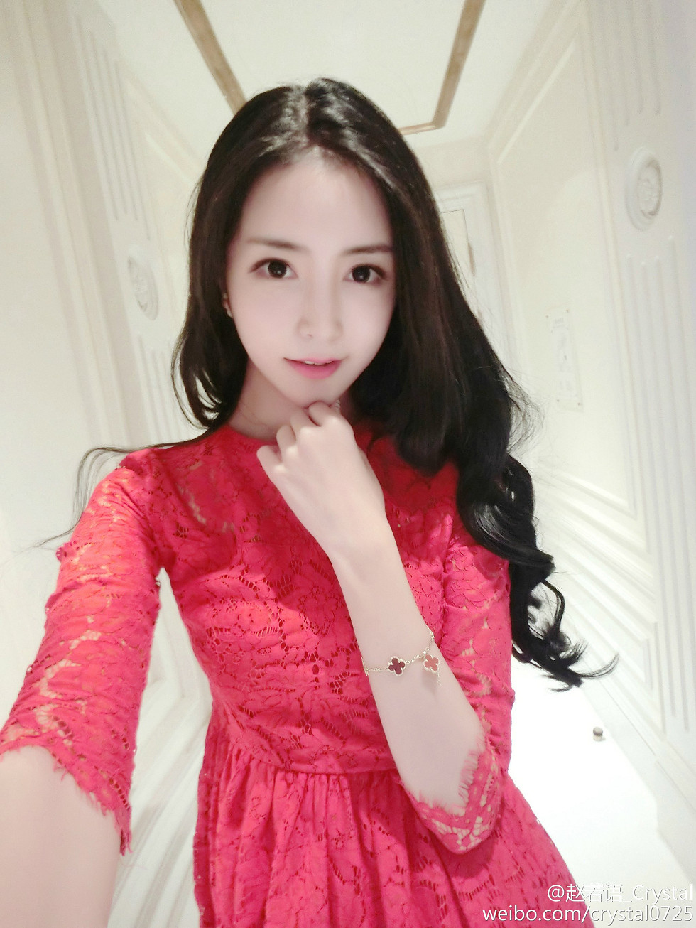 DOTA美女赵若语Crystal黑丝长腿海量微博性感写真415P