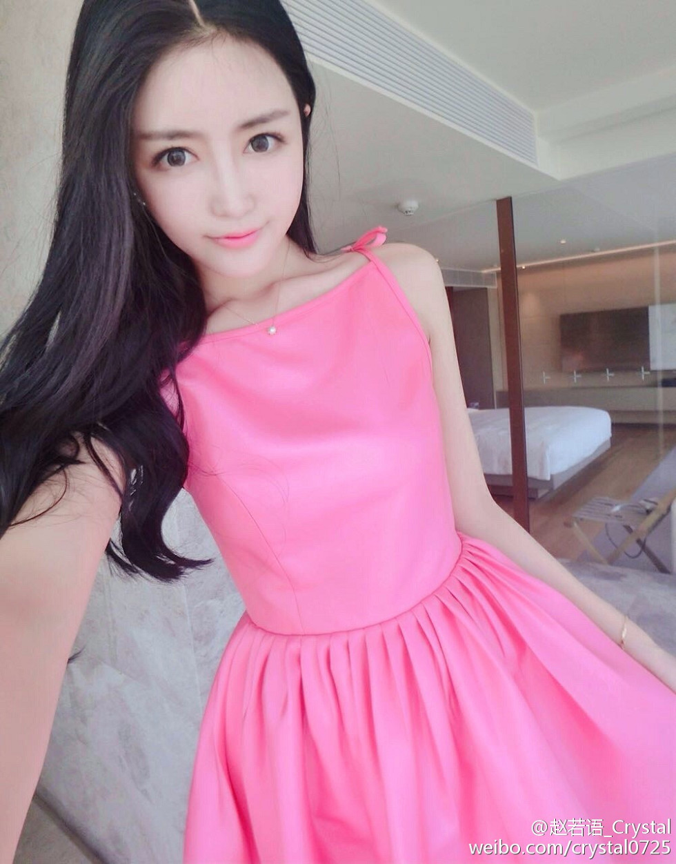 DOTA美女赵若语Crystal黑丝长腿海量微博性感写真415P