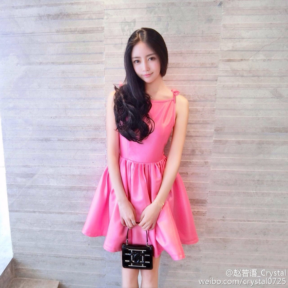 DOTA美女赵若语Crystal黑丝长腿海量微博性感写真415P