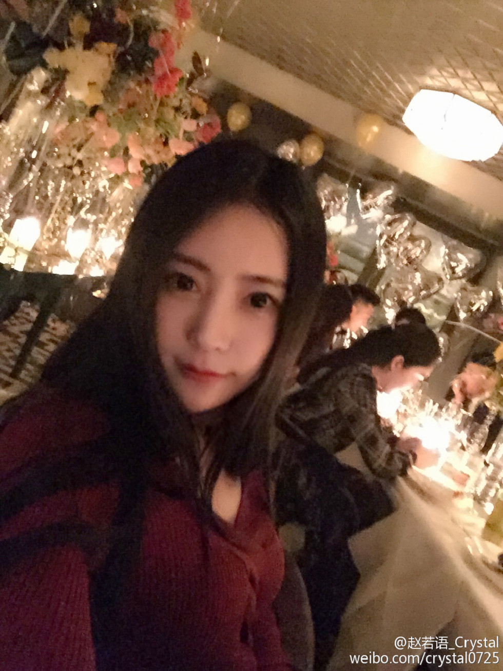 DOTA美女赵若语Crystal黑丝长腿海量微博性感写真415P