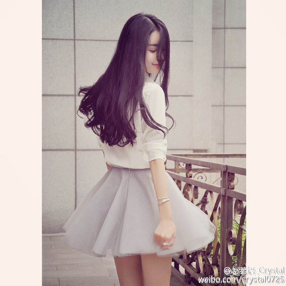 DOTA美女赵若语Crystal黑丝长腿海量微博性感写真415P