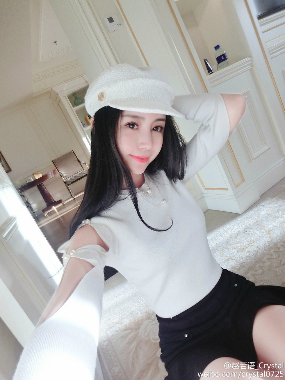 DOTA美女赵若语Crystal黑丝长腿海量微博性感写真415P