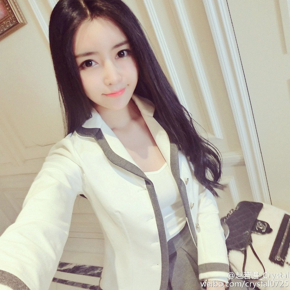 DOTA美女赵若语Crystal黑丝长腿海量微博性感写真415P