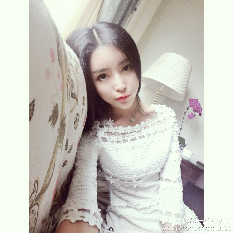 DOTA美女赵若语Crystal黑丝长腿海量微博性感写真415P