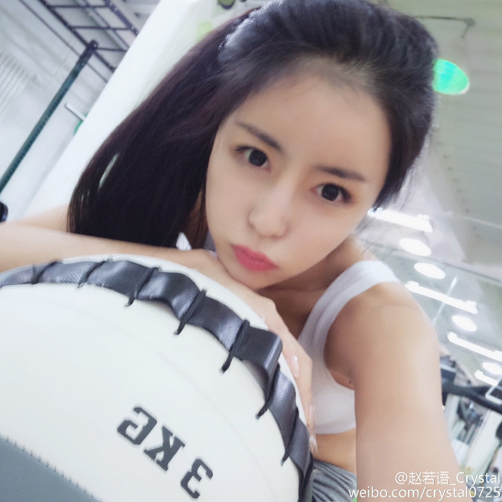 DOTA美女赵若语Crystal黑丝长腿海量微博性感写真415P