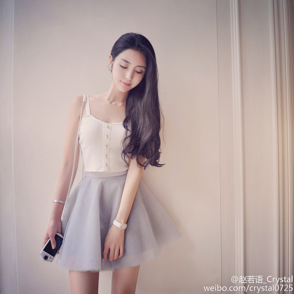 DOTA美女赵若语Crystal黑丝长腿海量微博性感写真415P