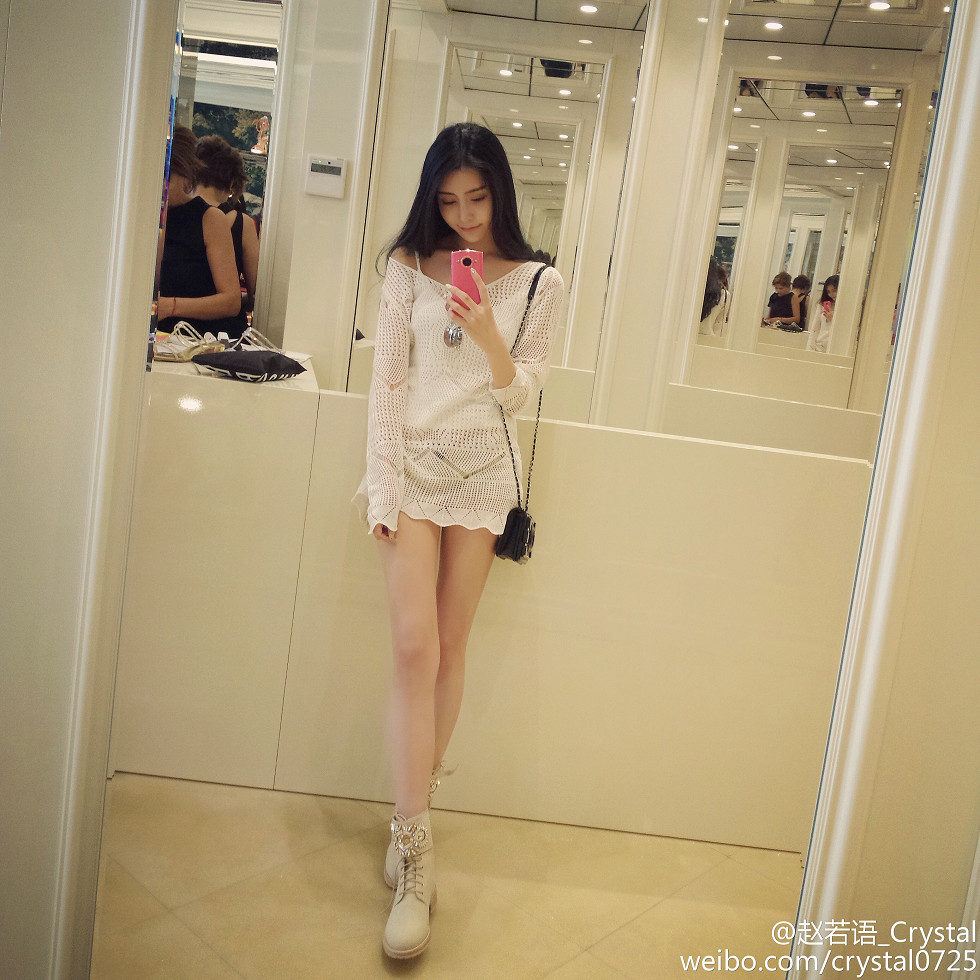 DOTA美女赵若语Crystal黑丝长腿海量微博性感写真415P