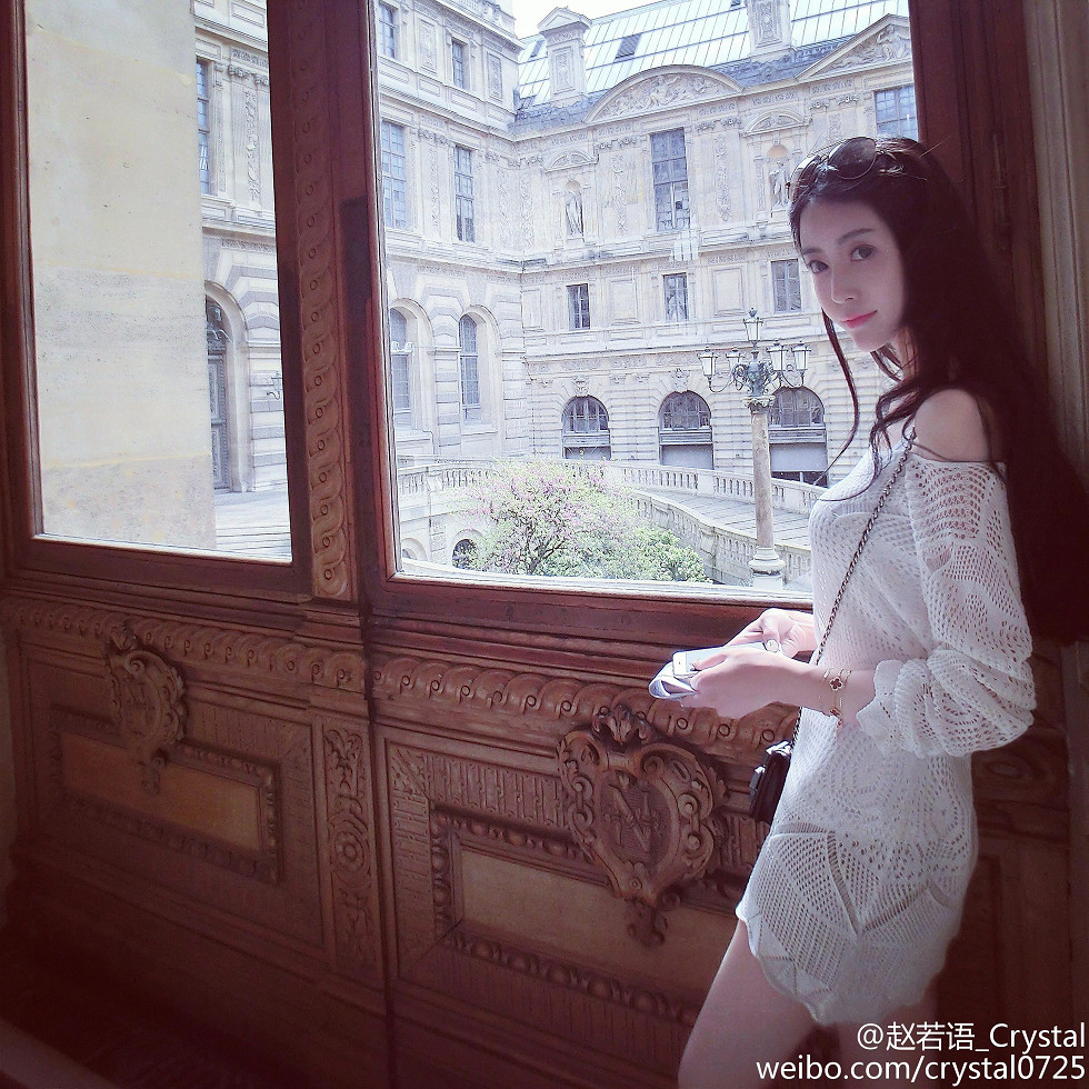 DOTA美女赵若语Crystal黑丝长腿海量微博性感写真415P