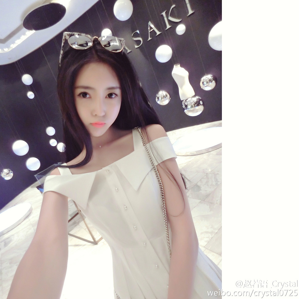 DOTA美女赵若语Crystal黑丝长腿海量微博性感写真415P