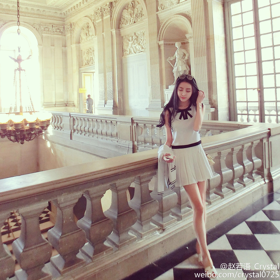 DOTA美女赵若语Crystal黑丝长腿海量微博性感写真415P