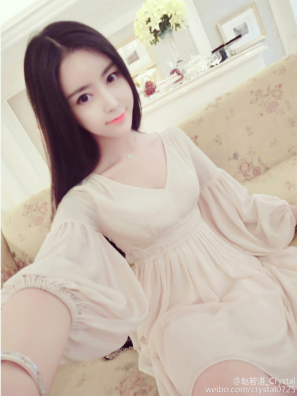 DOTA美女赵若语Crystal黑丝长腿海量微博性感写真415P