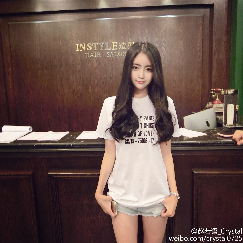 DOTA美女赵若语Crystal黑丝长腿海量微博性感写真415P