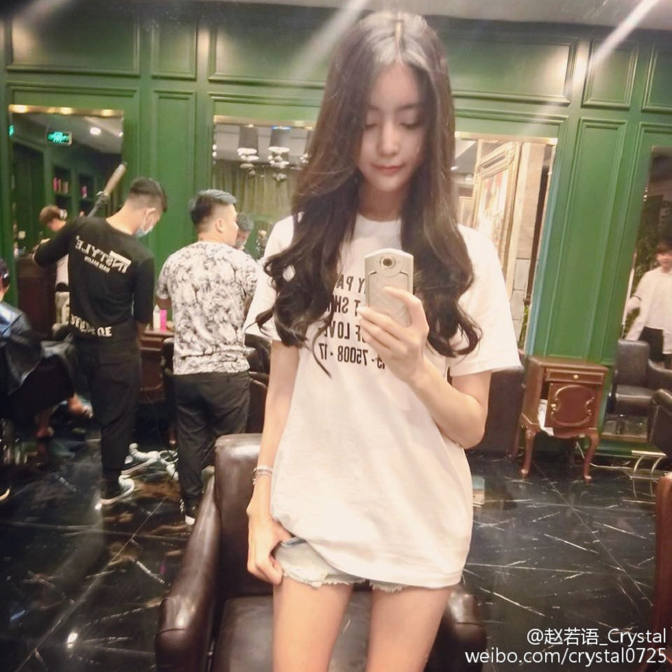 DOTA美女赵若语Crystal黑丝长腿海量微博性感写真415P