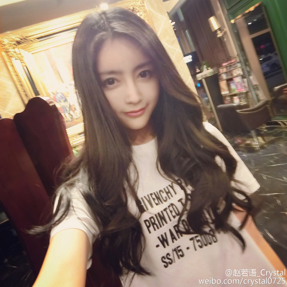 DOTA美女赵若语Crystal黑丝长腿海量微博性感写真415P