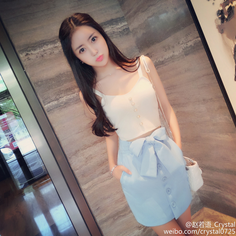 DOTA美女赵若语Crystal黑丝长腿海量微博性感写真415P