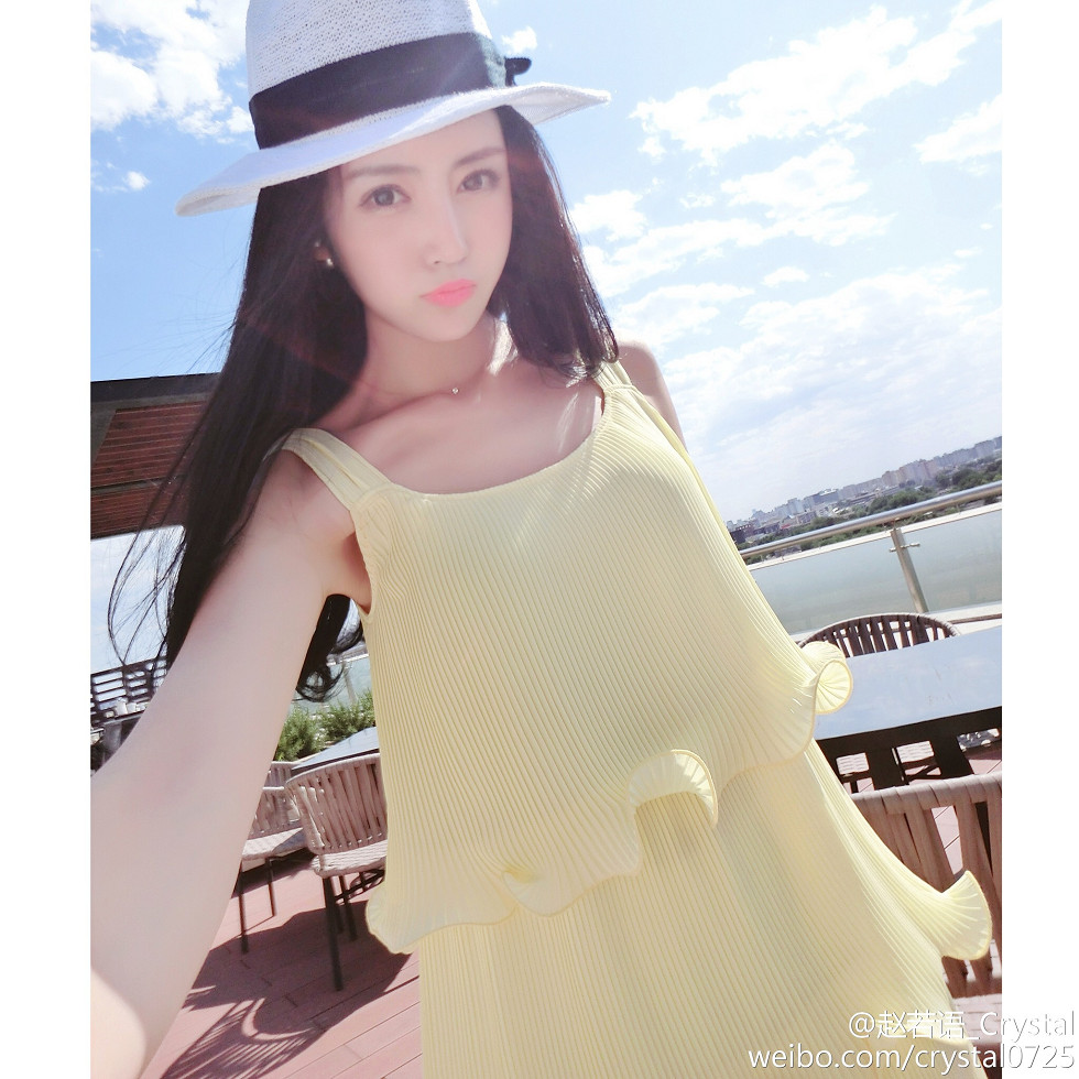 DOTA美女赵若语Crystal黑丝长腿海量微博性感写真415P