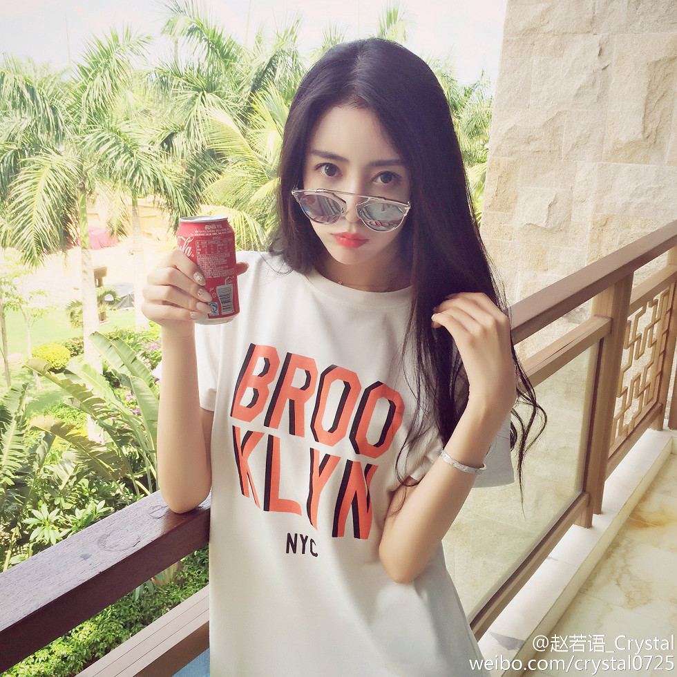 DOTA美女赵若语Crystal黑丝长腿海量微博性感写真415P