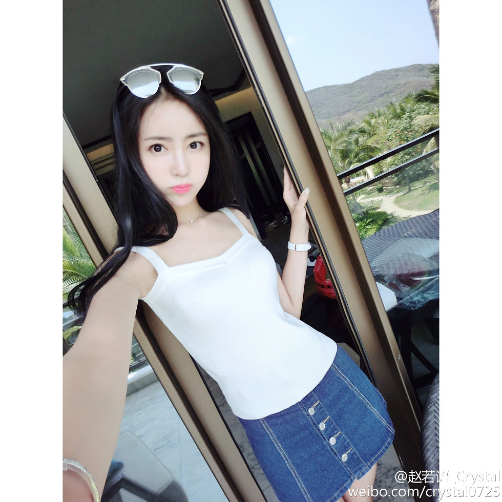 DOTA美女赵若语Crystal黑丝长腿海量微博性感写真415P