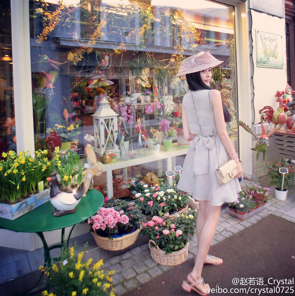 DOTA美女赵若语Crystal黑丝长腿海量微博性感写真415P