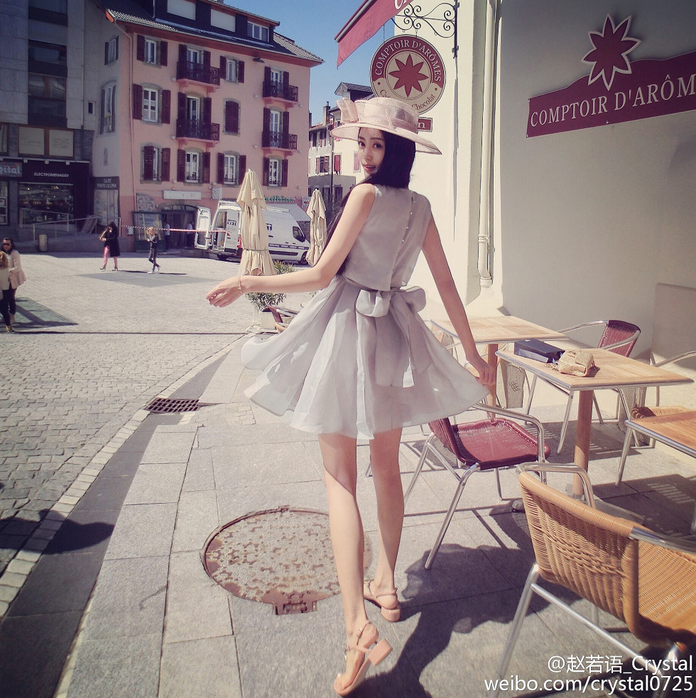 DOTA美女赵若语Crystal黑丝长腿海量微博性感写真415P