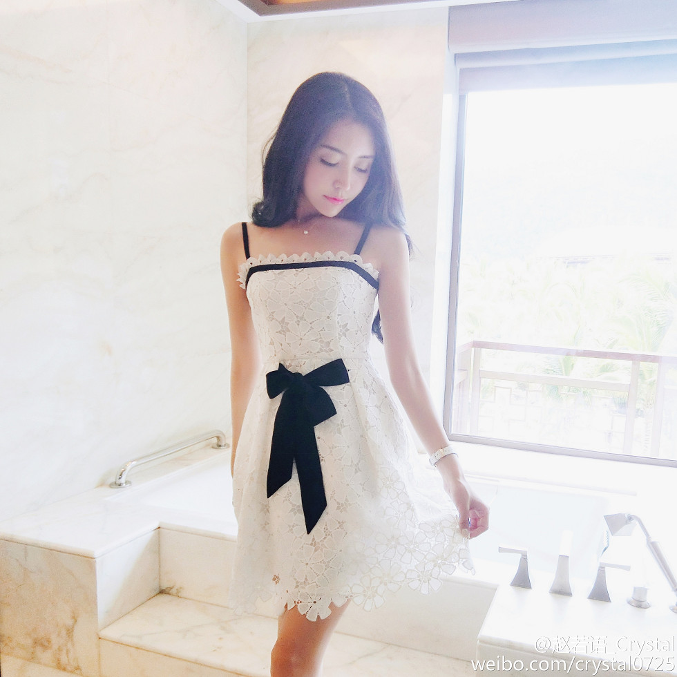 DOTA美女赵若语Crystal黑丝长腿海量微博性感写真415P