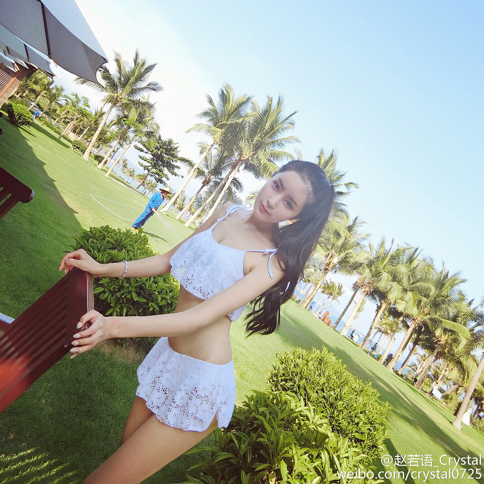 DOTA美女赵若语Crystal黑丝长腿海量微博性感写真415P