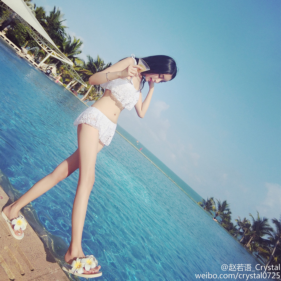 DOTA美女赵若语Crystal黑丝长腿海量微博性感写真415P