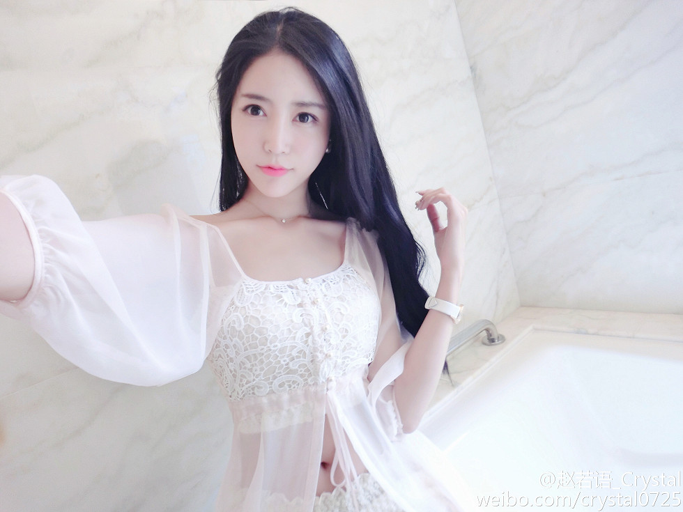 DOTA美女赵若语Crystal黑丝长腿海量微博性感写真415P