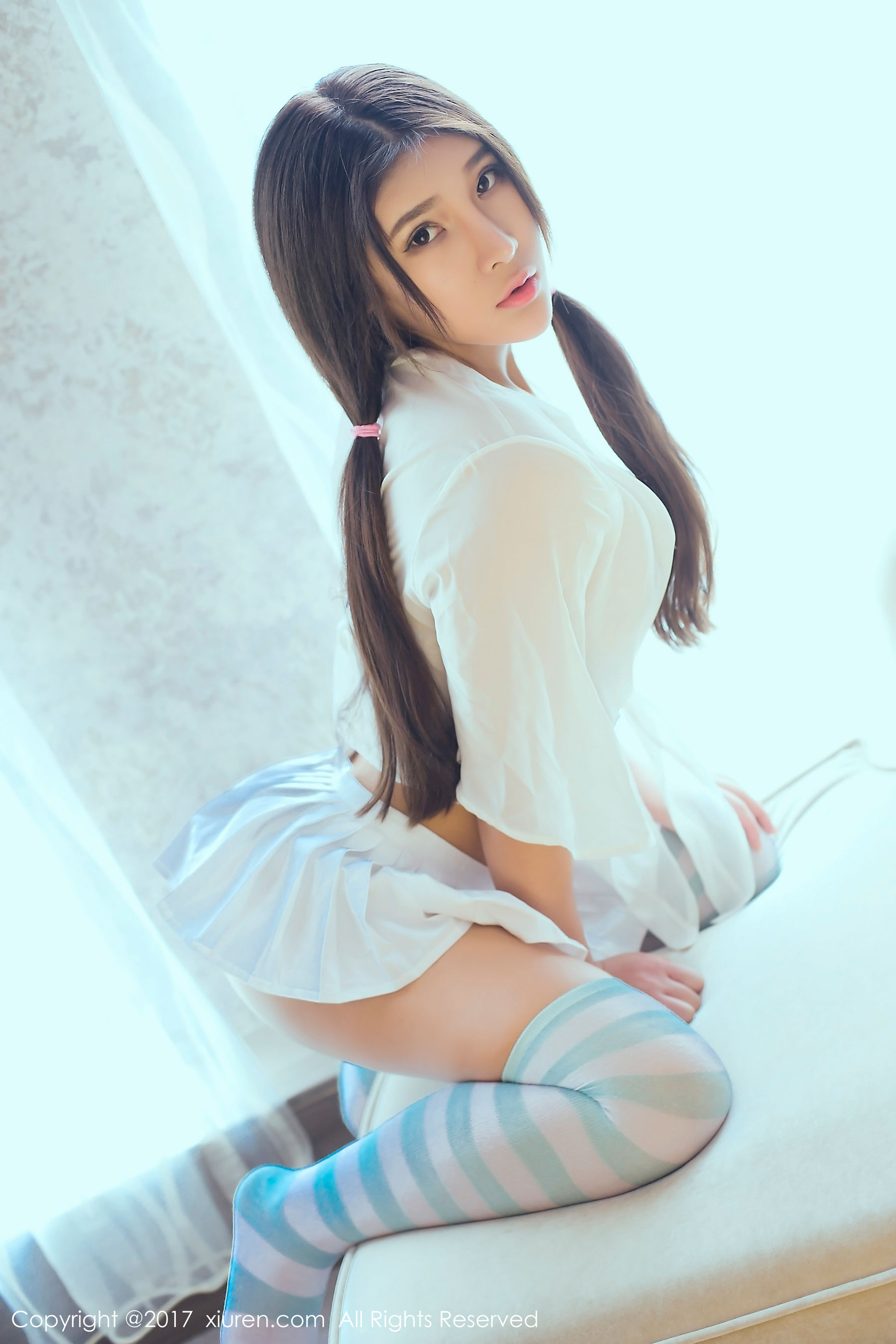 当然是小熊呀《绝好蜜桃臀细腰》 [秀人网XIUREN] No.783 写真集