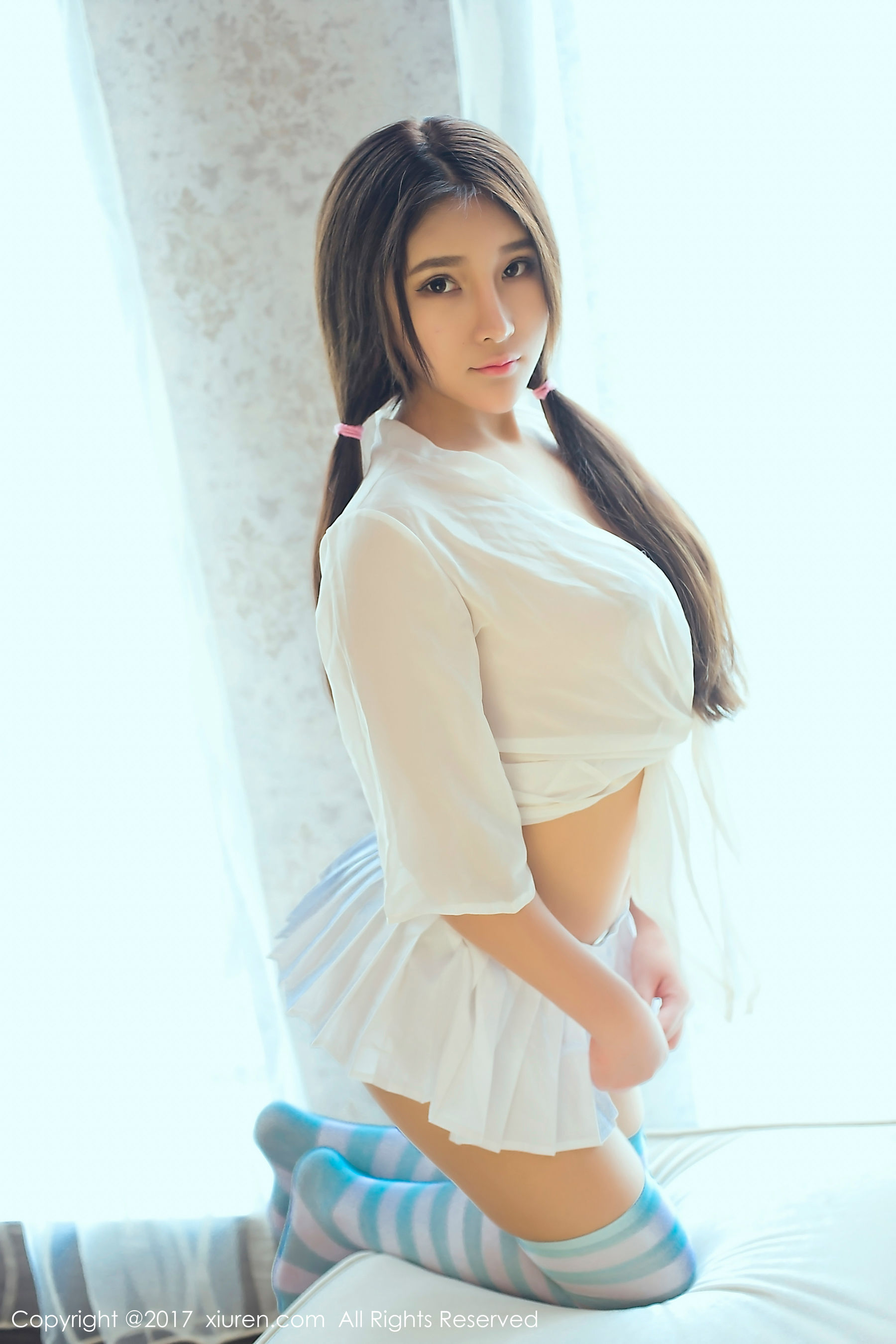 当然是小熊呀《绝好蜜桃臀细腰》 [秀人网XIUREN] No.783 写真集