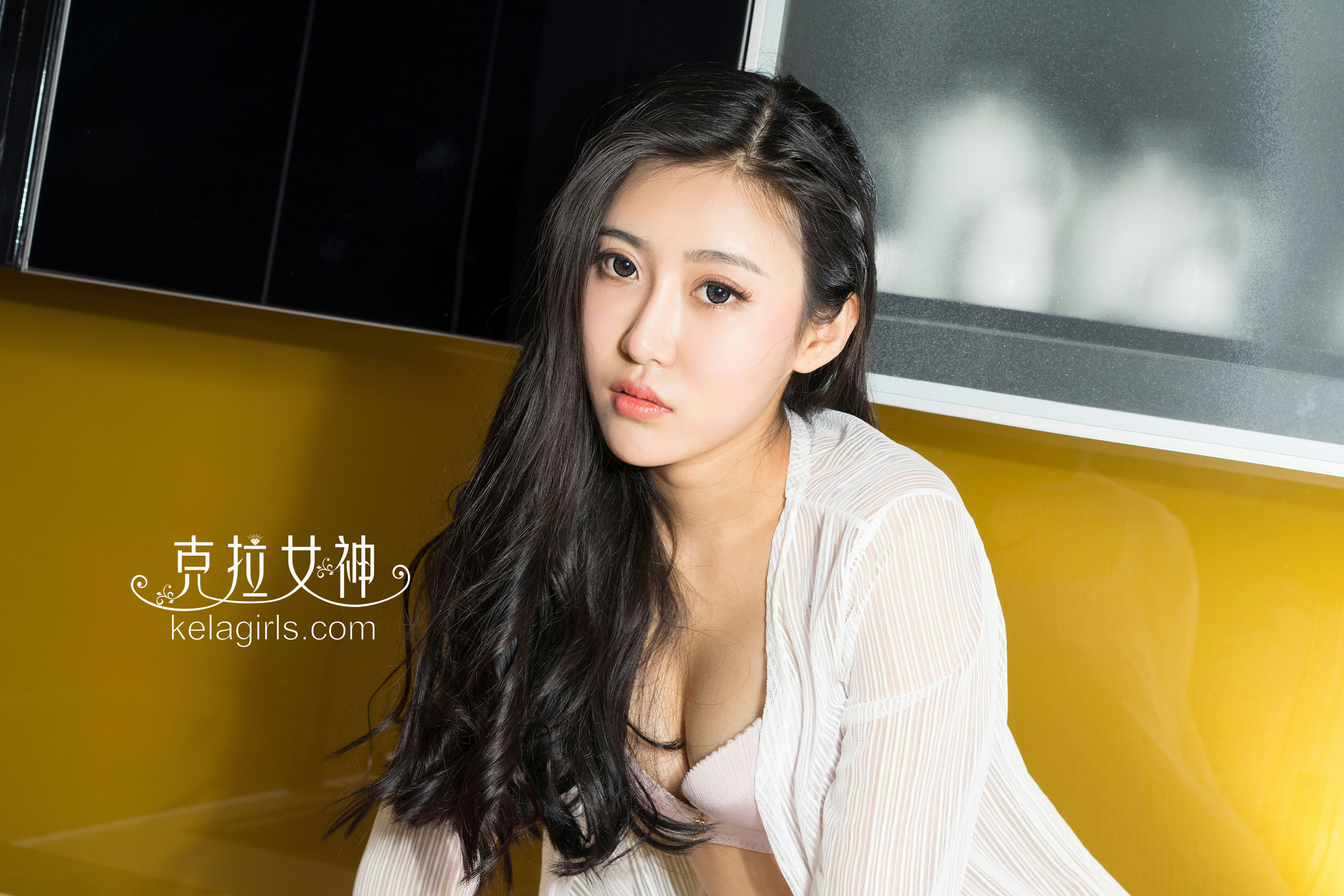 周子瑶《翘臀小妖精》 [克拉女神] 写真集