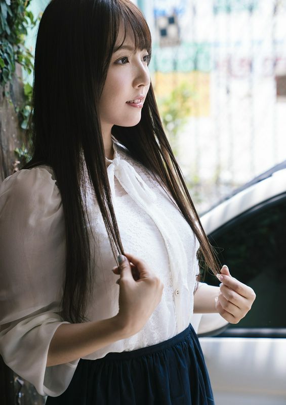 三上悠亜写真VOL.1邂逅