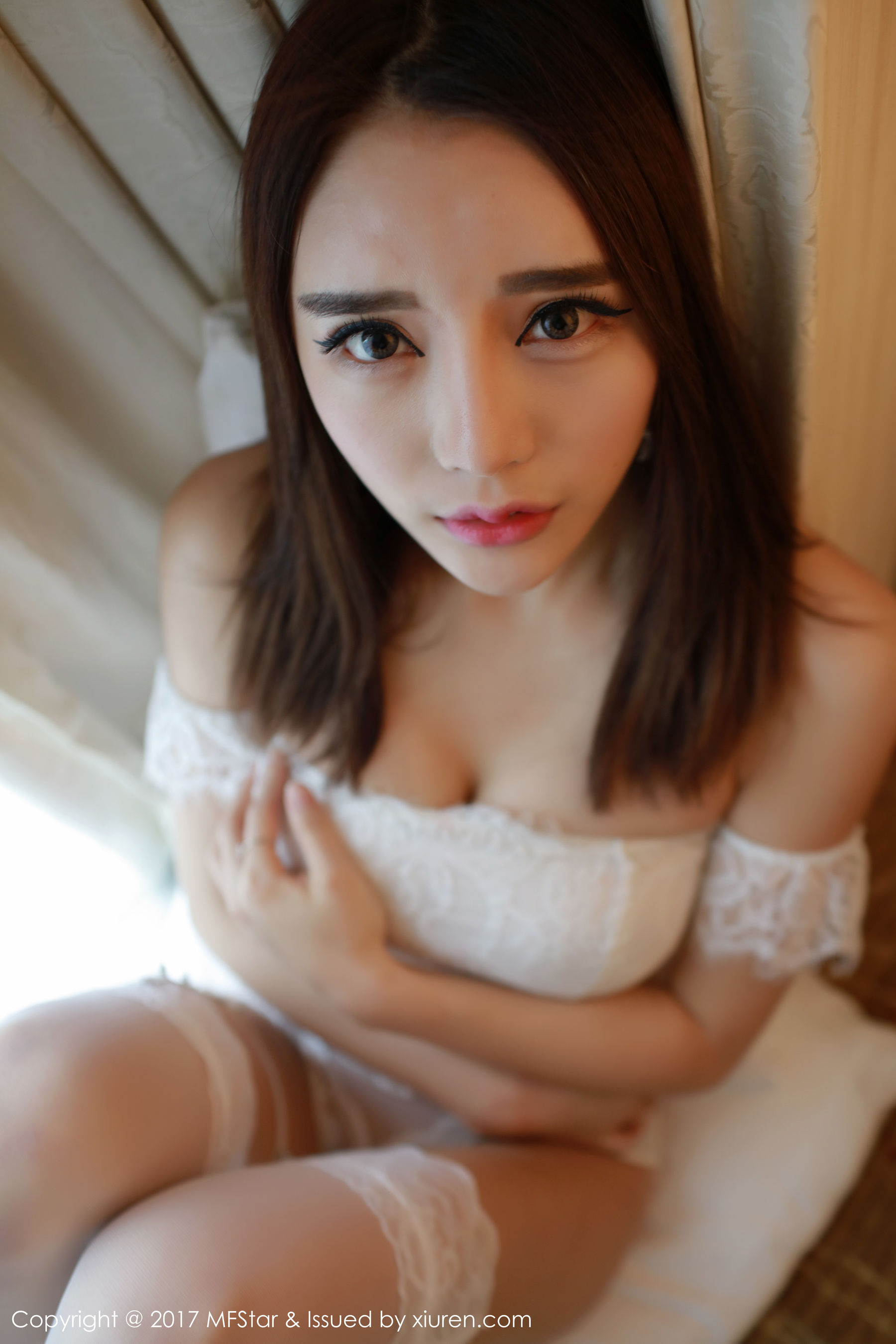 璐璐《白色蕾丝内衣》 [模范学院MFStar] VOL.113写真集