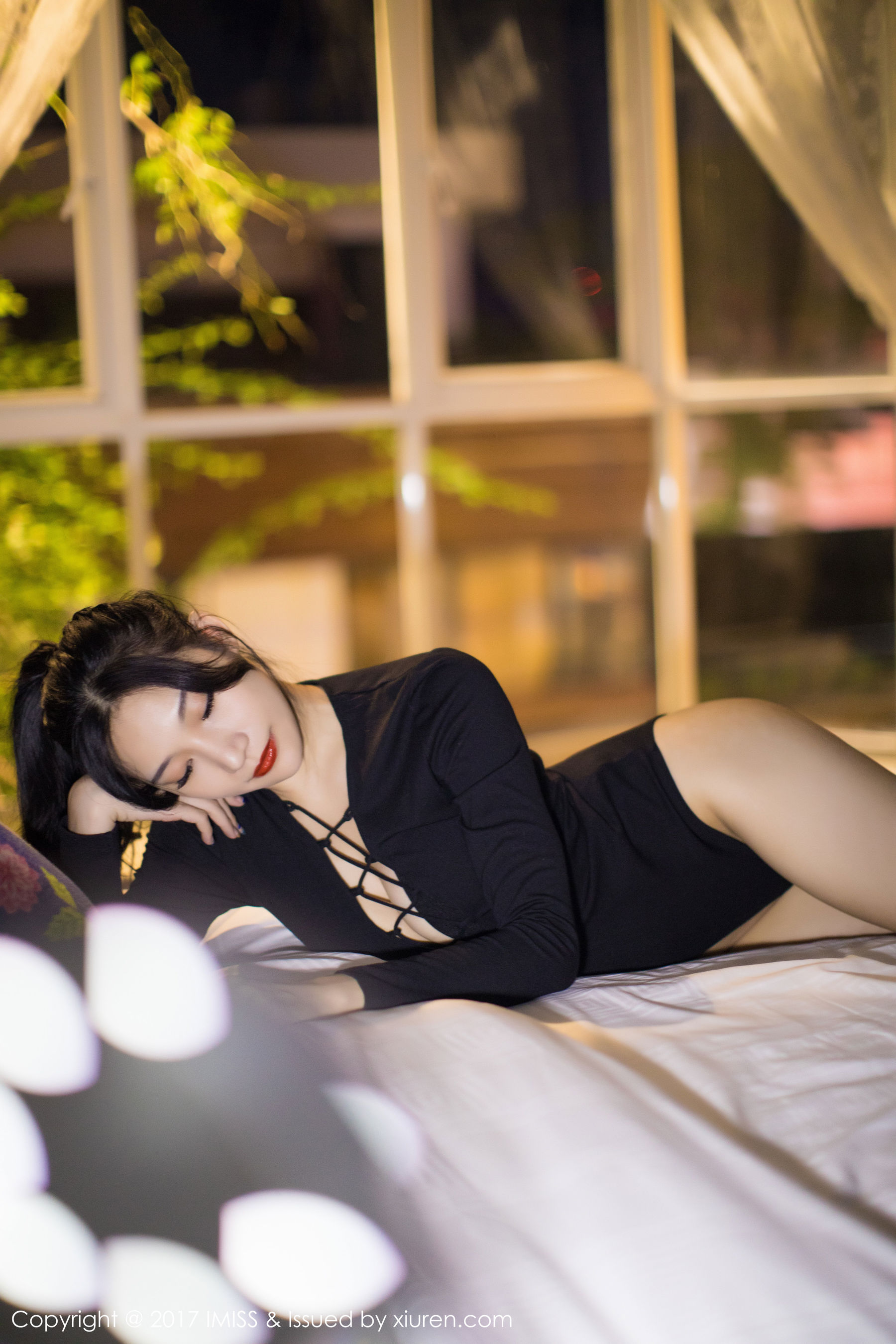 小狐狸Sica《黑色私房性感美腿》 [爱蜜社IMiss] VOL.194 写真集