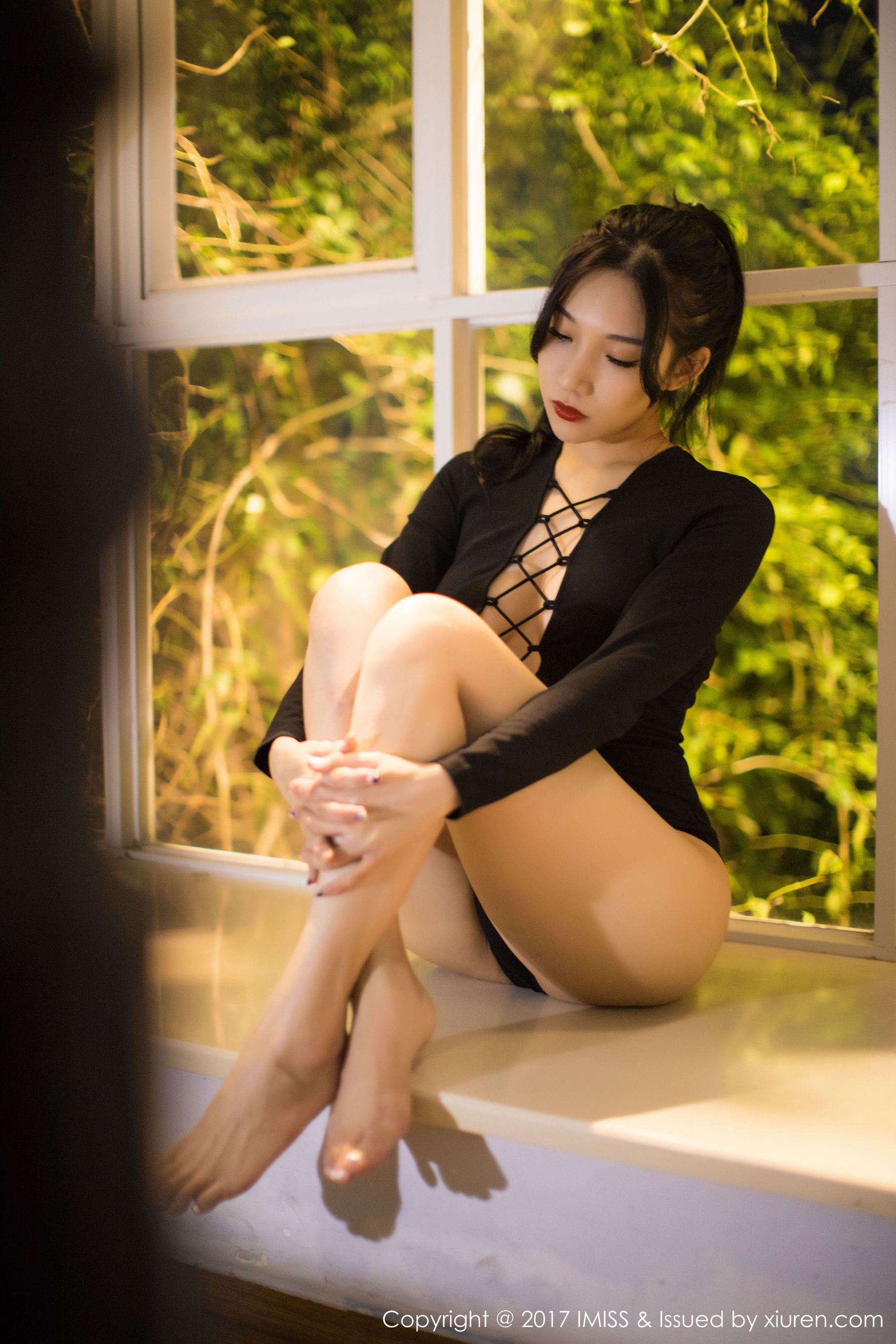 小狐狸Sica《黑色私房性感美腿》 [爱蜜社IMiss] VOL.194 写真集