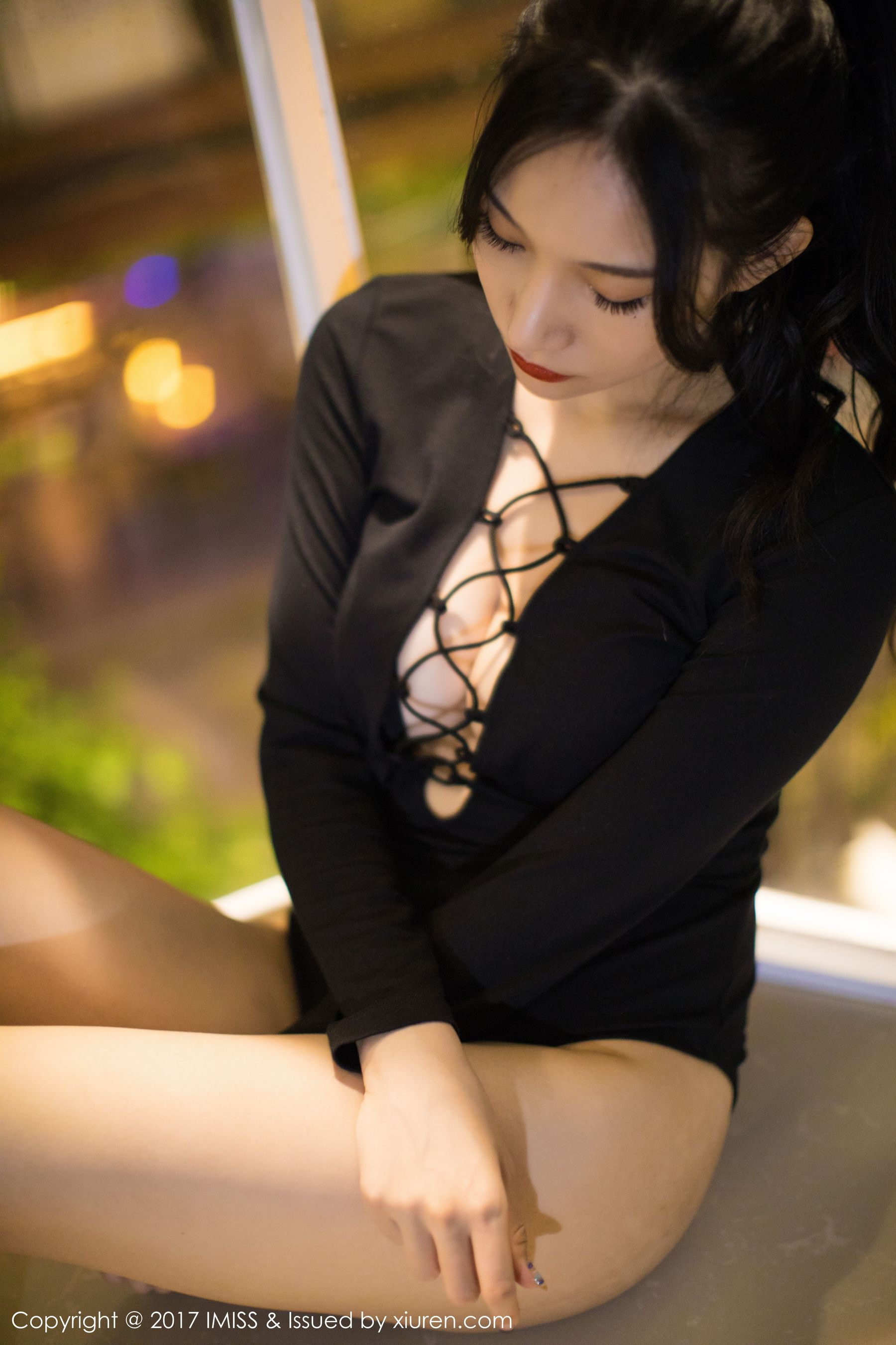 小狐狸Sica《黑色私房性感美腿》 [爱蜜社IMiss] VOL.194 写真集