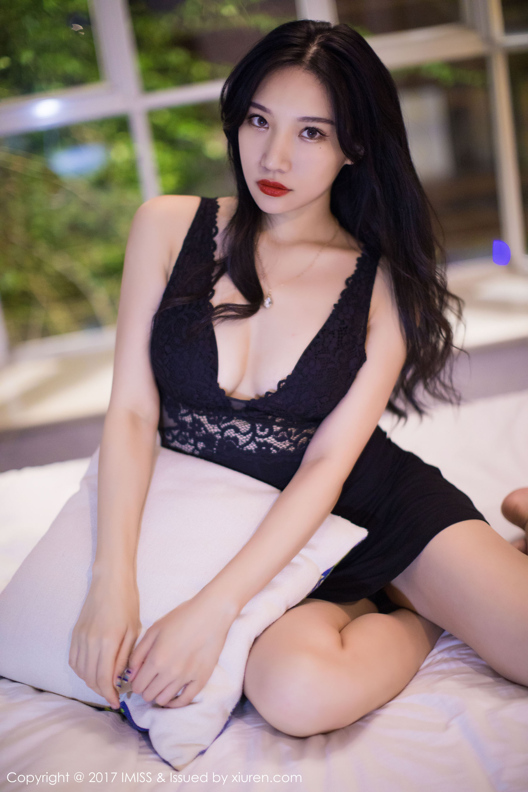 小狐狸Sica《黑色私房性感美腿》 [爱蜜社IMiss] VOL.194 写真集