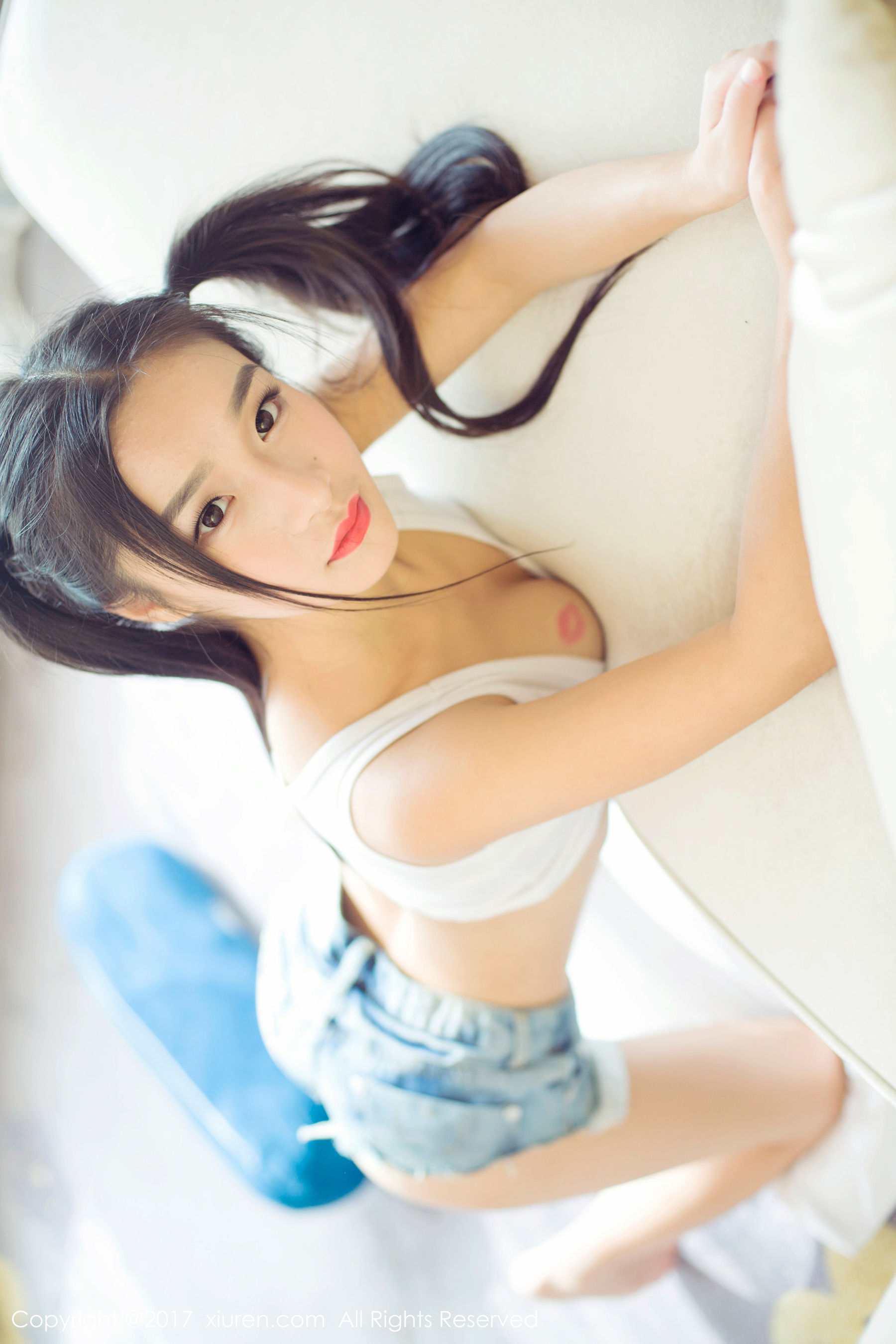 绮梦Cherish《齐逼牛仔裤+翘臀+床单诱惑》 [秀人XiuRen] NO.883 写真集