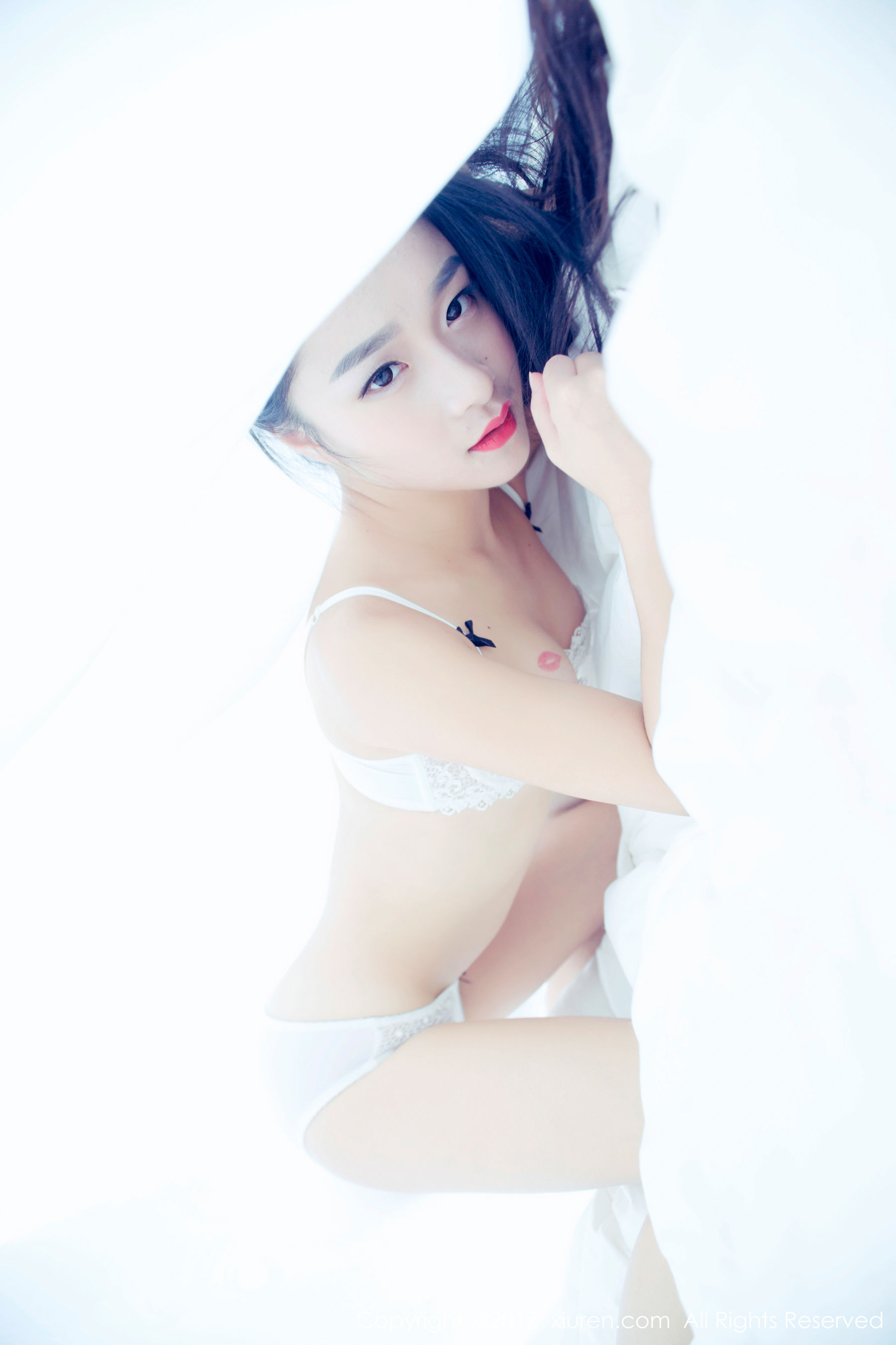 绮梦Cherish《齐逼牛仔裤+翘臀+床单诱惑》 [秀人XiuRen] NO.883 写真集