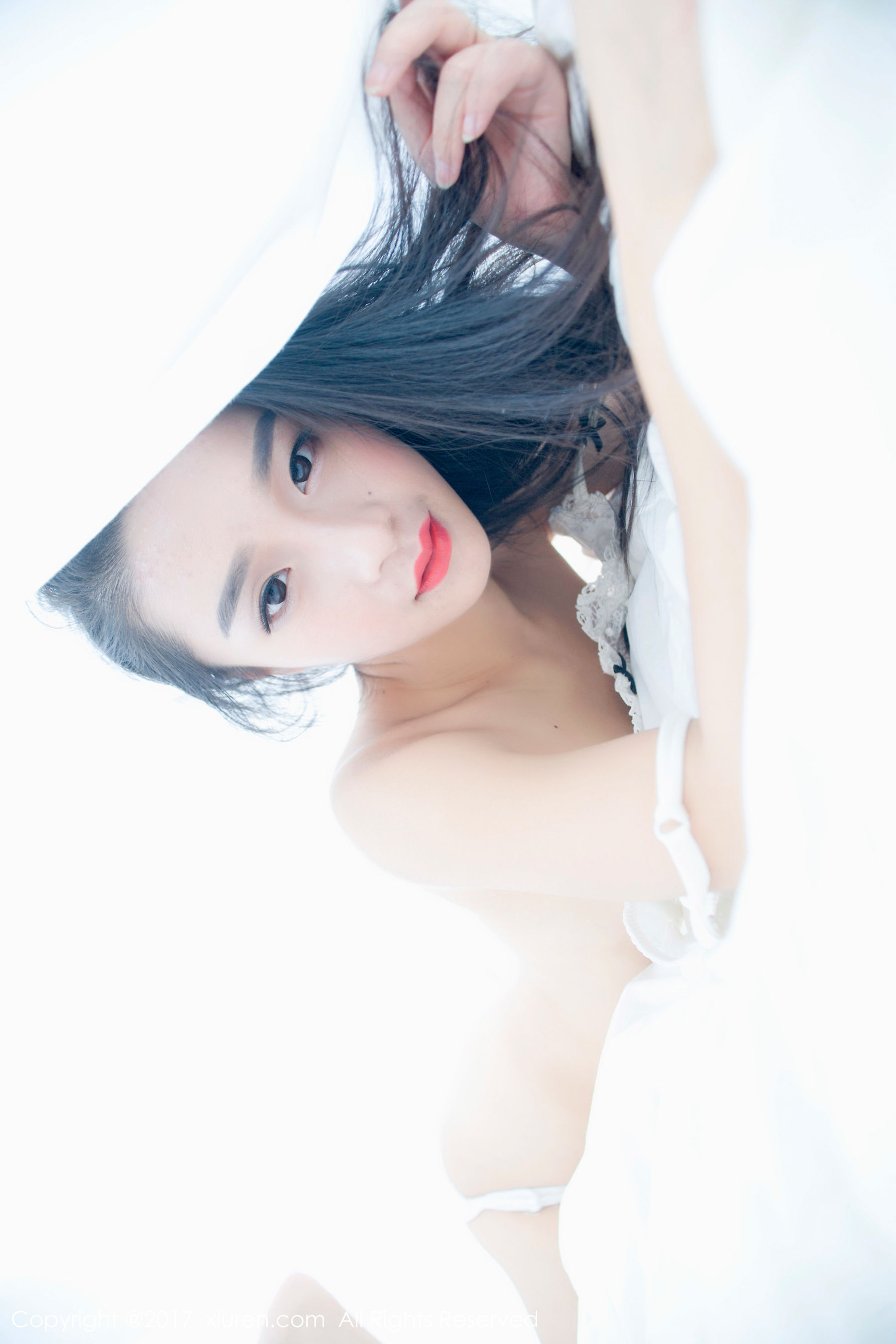 绮梦Cherish《齐逼牛仔裤+翘臀+床单诱惑》 [秀人XiuRen] NO.883 写真集